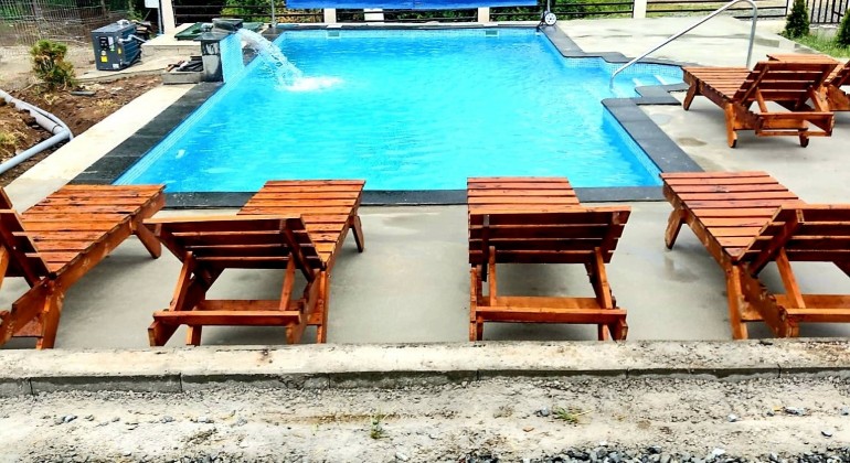 Apartments for rent Casa de oaspeti ABBY cu piscina exterioara si ciubar Moldovenesti