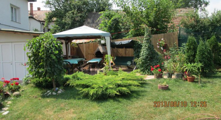 Near Cluj Casa Lacramioara Floresti