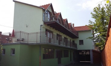 Langă Cluj Napoca Casa Szabi Floresti