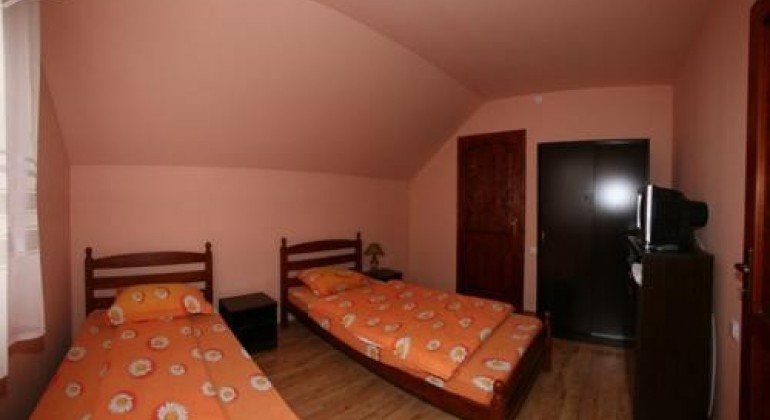 Közel Cluj Pensiunea Julia Floresti